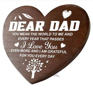 NWT Gift for Dad Wooden Heart Table Sign Plaque for Dad You Mean the World To Me